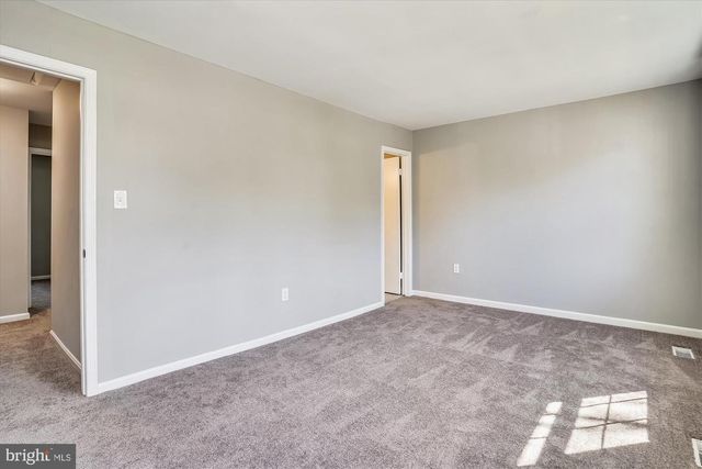 9202 SPRUCEWOOD RD, Burke, VA 22015