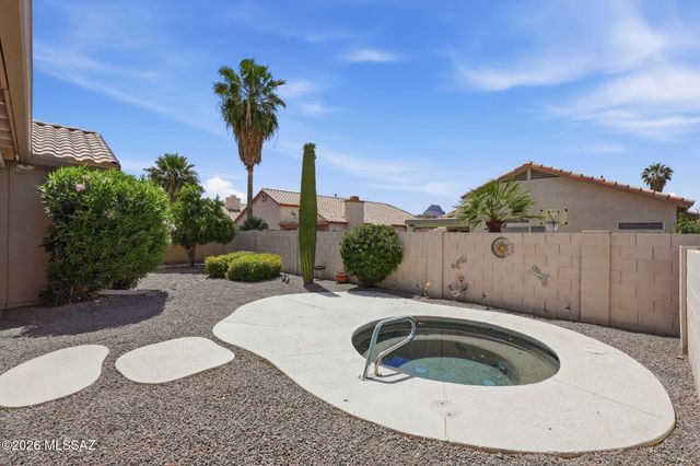 8047 N Arcata Drive, Tucson, AZ 85743