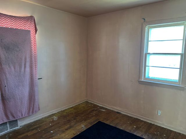 644 Crawford Street, Flint, MI 48507
