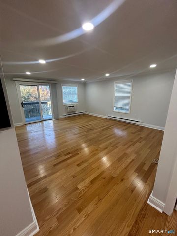 24 Heather Ridge 24, Shelton, CT 06484