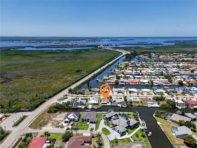 12068 Matlacha BLVD, Matlacha Isles, FL 33991