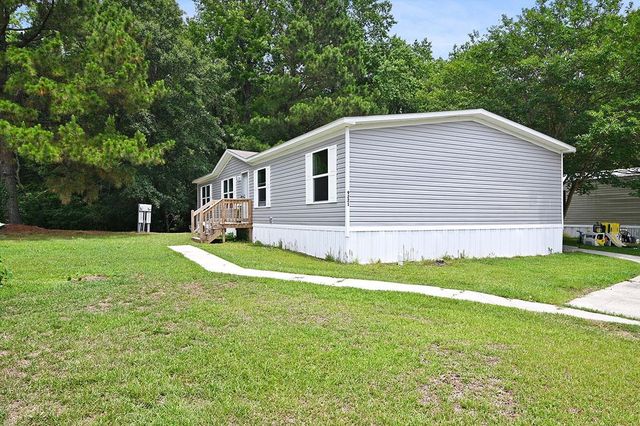 9221 Blue Wing Dr., Murrells Inlet, SC 29576