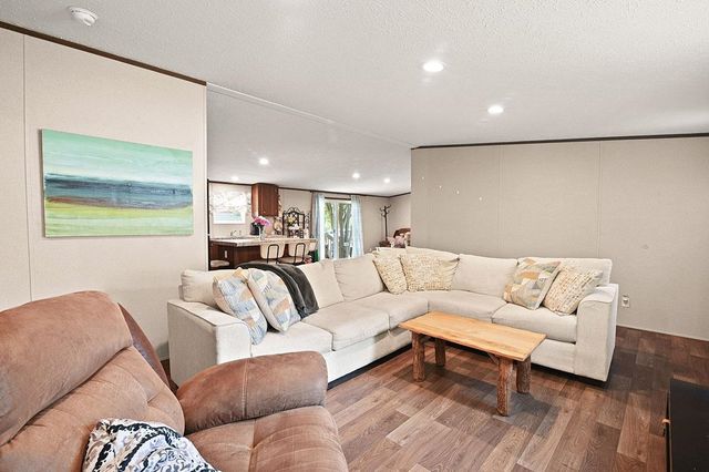 9221 Blue Wing Dr., Murrells Inlet, SC 29576