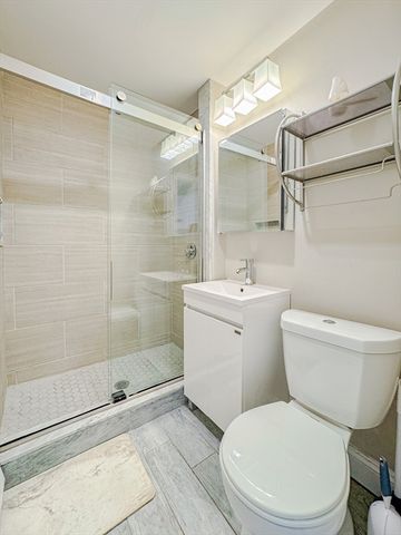 19 Town Hill St 2, Quincy, MA 02169