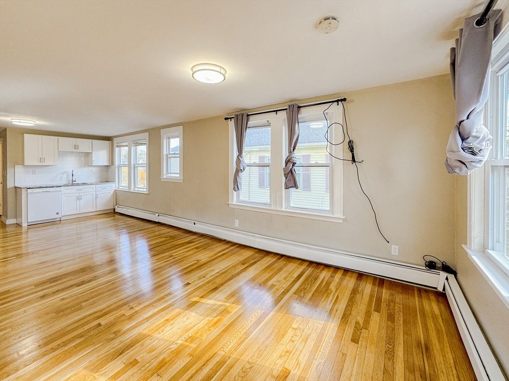 19 Town Hill St 2, Quincy, MA 02169