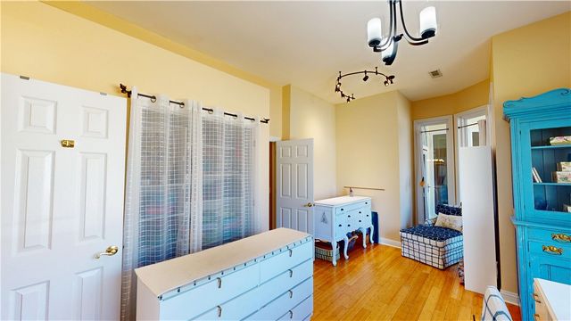 2195 E Wolf Creek Drive, Fayetteville, AR 72703