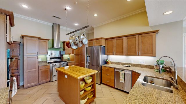 2195 E Wolf Creek Drive, Fayetteville, AR 72703