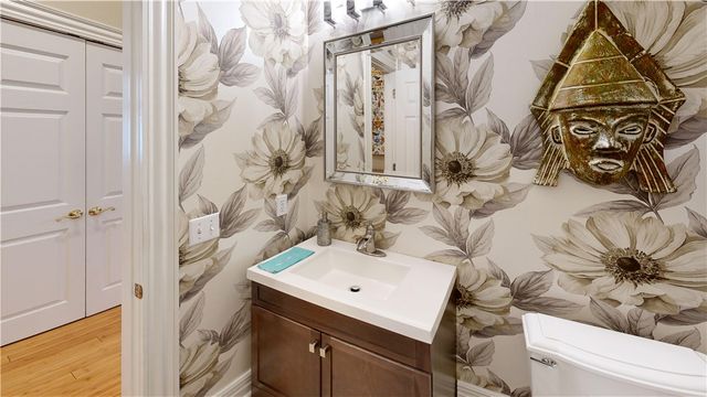 2195 E Wolf Creek Drive, Fayetteville, AR 72703