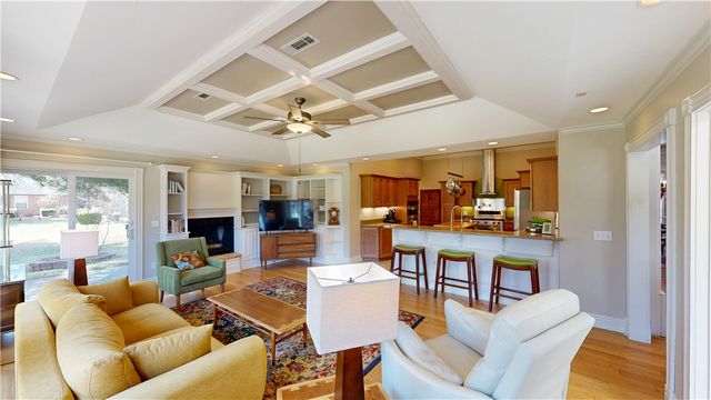 2195 E Wolf Creek Drive, Fayetteville, AR 72703