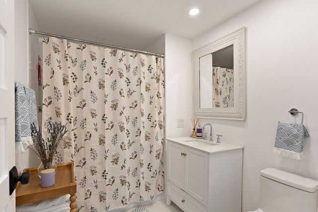 65 Chelsea Street 403, Boston, MA 02129
