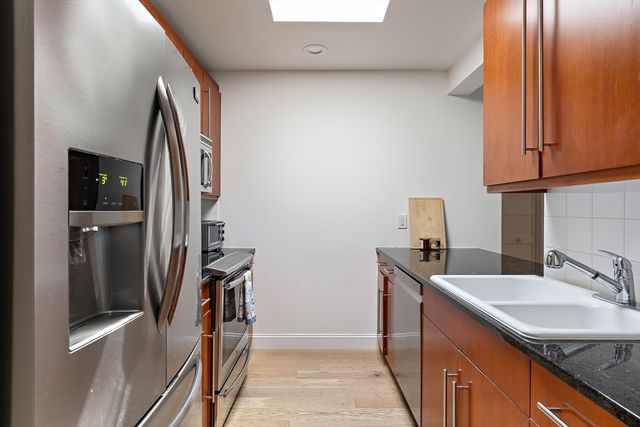 65 Chelsea Street 403, Boston, MA 02129