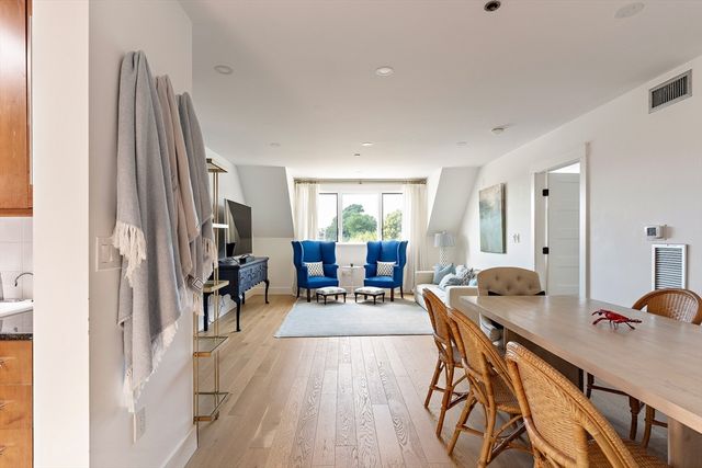 65 Chelsea Street 403, Boston, MA 02129