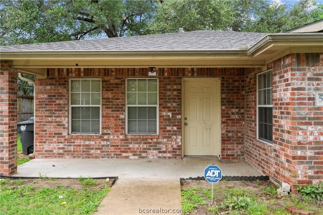 504 Thompson Street, College Station, TX 77840