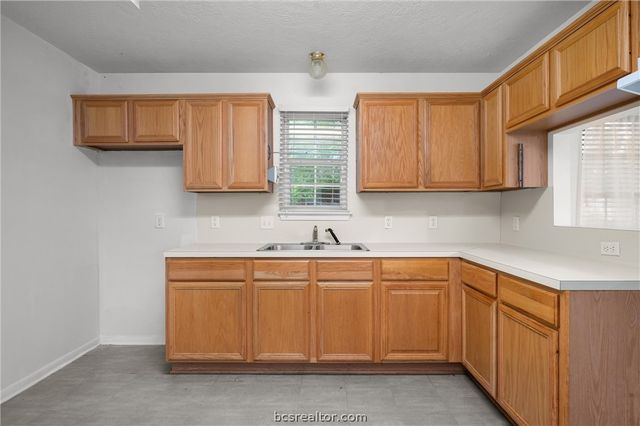 504 Thompson Street, College Station, TX 77840