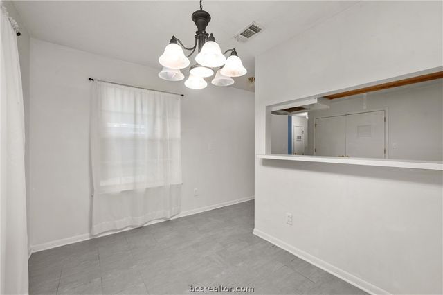 504 Thompson Street, College Station, TX 77840