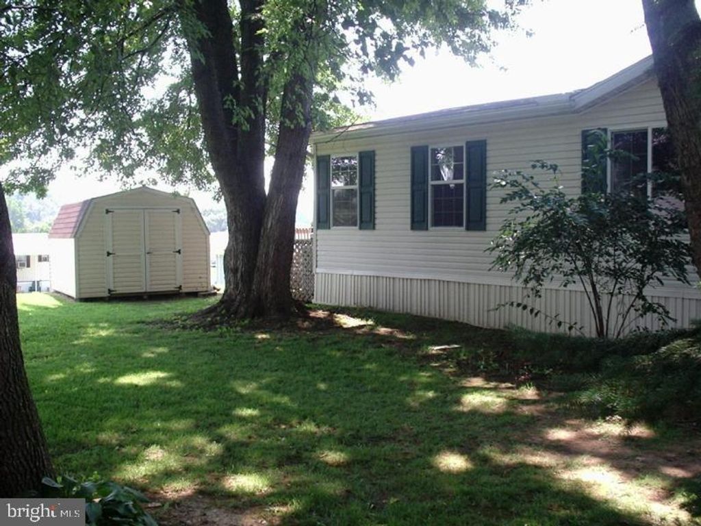 62 RIDGEDALE AVE, New Providence, PA 17560