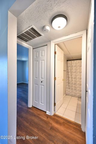 3500 Lodge Ln APT 338, Louisville, KY 40218