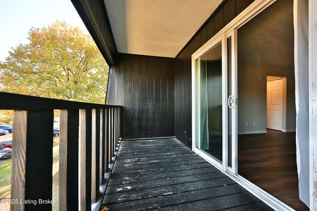 3500 Lodge Ln APT 338, Louisville, KY 40218