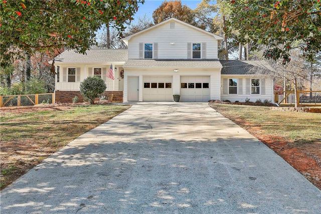 15 Pine Chase, Carrollton, GA 30116