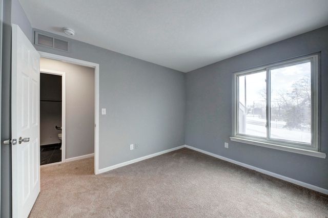 9573 Harbour Cove Court, Ypsilanti Twp, MI 48197