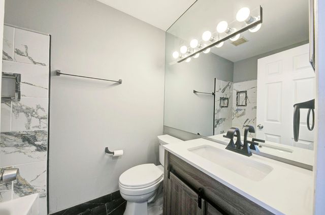 9573 Harbour Cove Court, Ypsilanti Twp, MI 48197