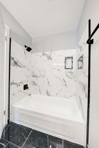 9573 Harbour Cove Court, Ypsilanti Twp, MI 48197