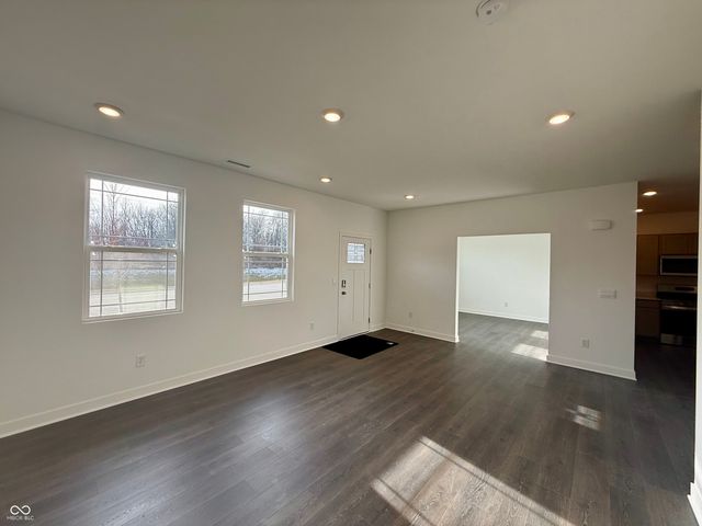 6114 Cascades Drive, Whitestown, IN 46075