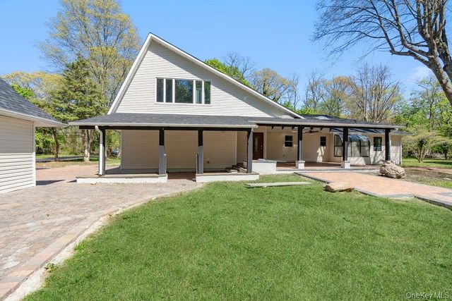 497 Woodbury Road, Cold Spring Harbor, NY 11724
