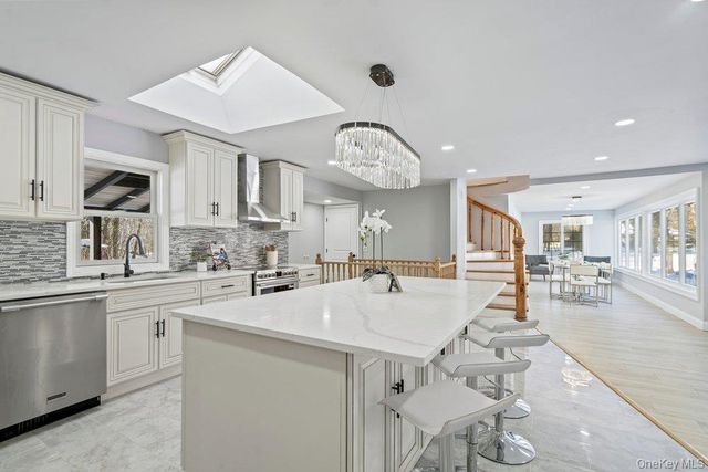 497 Woodbury Road, Cold Spring Harbor, NY 11724