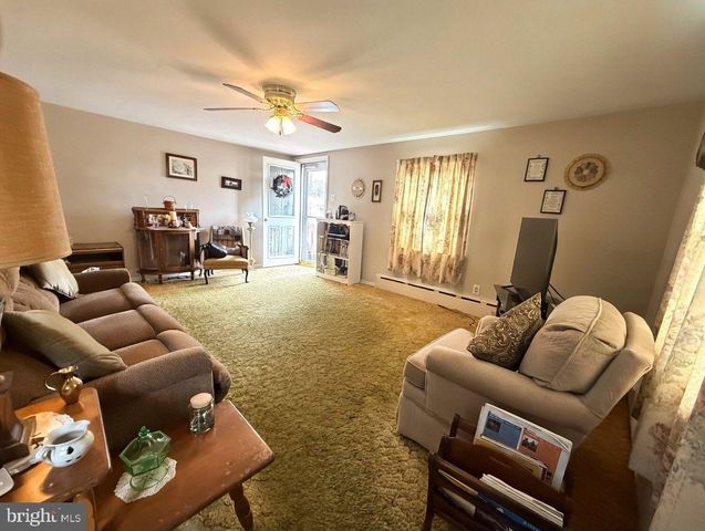 42 GROFF RD, Boyertown, PA 19512