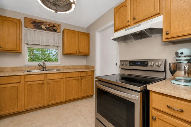 12212 FLORAL LANE, Thonotosassa, FL 33592