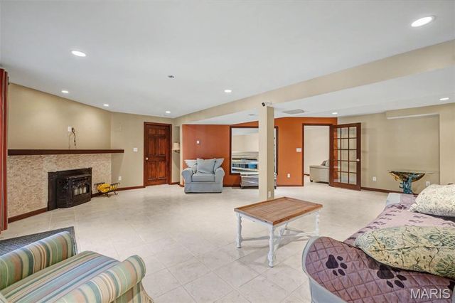 2489 Stonegate Drive, Festus, MO 63028