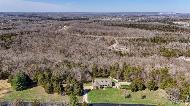 2489 Stonegate Drive, Festus, MO 63028
