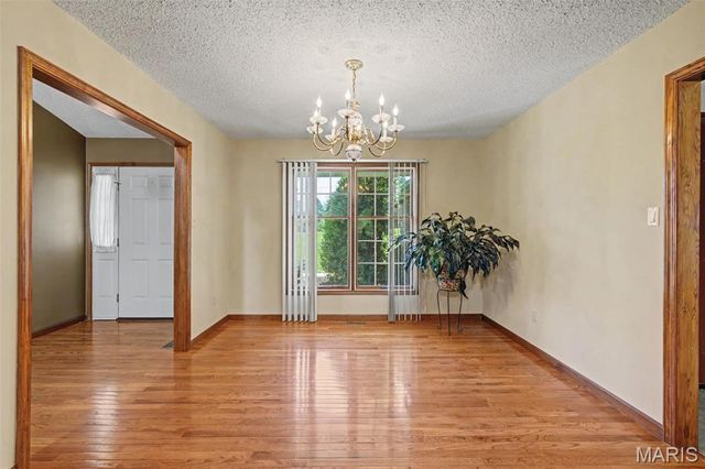 2489 Stonegate Drive, Festus, MO 63028