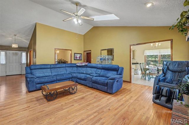 2489 Stonegate Drive, Festus, MO 63028