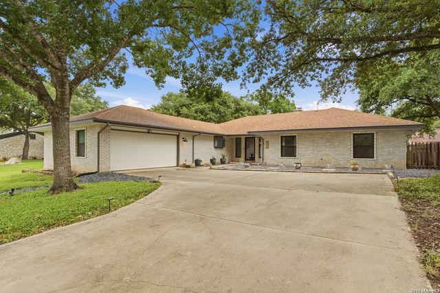 911 SILVER SPRUCE ST, San Antonio, TX 78232