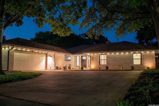 911 SILVER SPRUCE ST, San Antonio, TX 78232