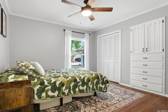 911 SILVER SPRUCE ST, San Antonio, TX 78232