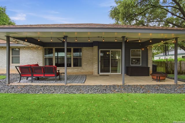 911 SILVER SPRUCE ST, San Antonio, TX 78232