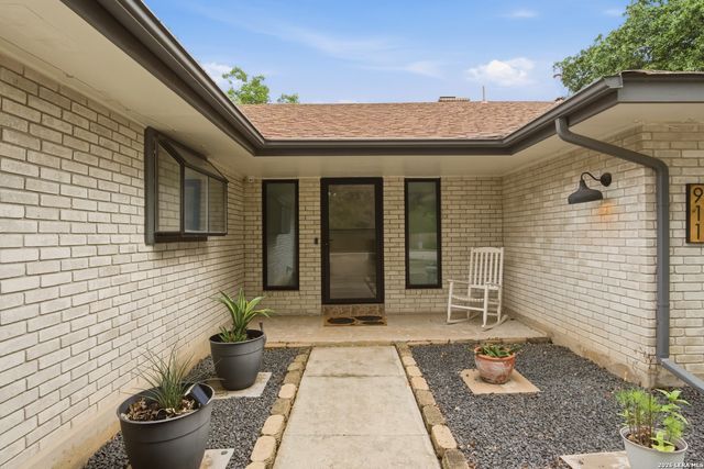 911 SILVER SPRUCE ST, San Antonio, TX 78232