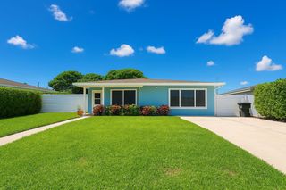 1527 20th Avenue N, Lake Worth Beach, FL 33460