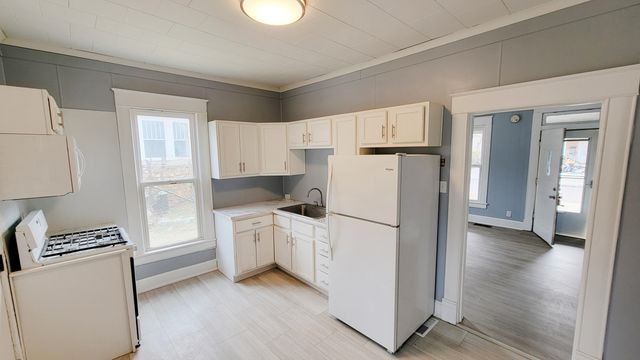 941 W Brower Street, Springfield, MO 65802
