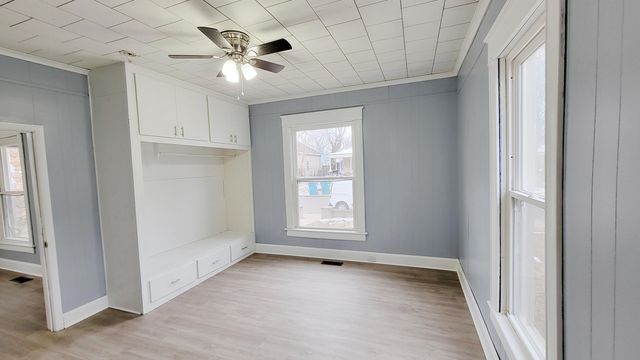 941 W Brower Street, Springfield, MO 65802