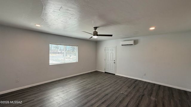 8449 E Kent Place, Tucson, AZ 85710