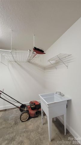 3327 Flagler Circle, Midland, NC 28107