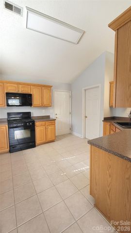 3327 Flagler Circle, Midland, NC 28107