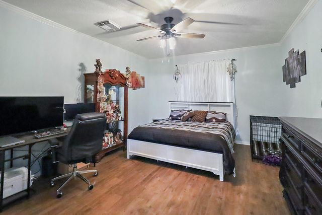 3902 Savell Drive, Baytown, TX 77521