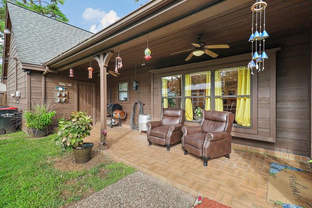 3902 Savell Drive, Baytown, TX 77521