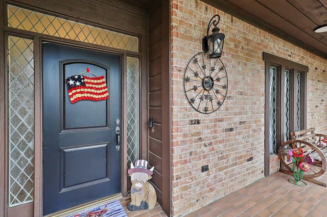 3902 Savell Drive, Baytown, TX 77521