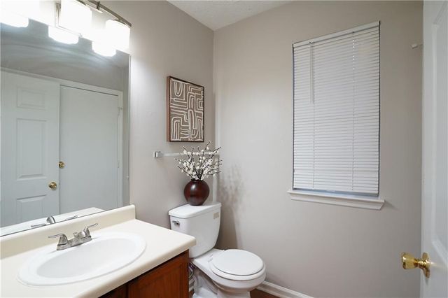 2977 Cascade Manor Drive, Decatur, GA 30034